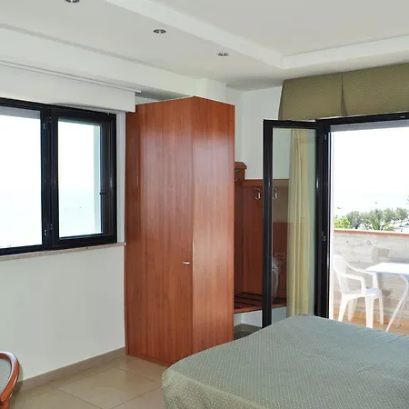 ホテル Narcisi 3*