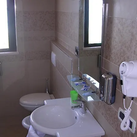 Narcisi 阿布鲁齐的罗塞托